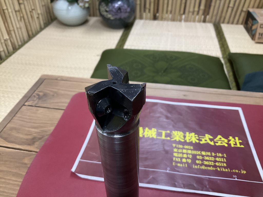 SECODEX フェイスミル R215,17-3240　L240　3枚刃　シャンク径32mm