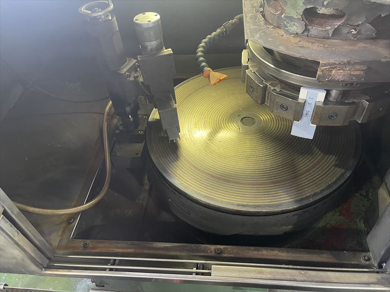 東芝機械 NC立軸ロータリー平面研削盤 KRT-7B(S)