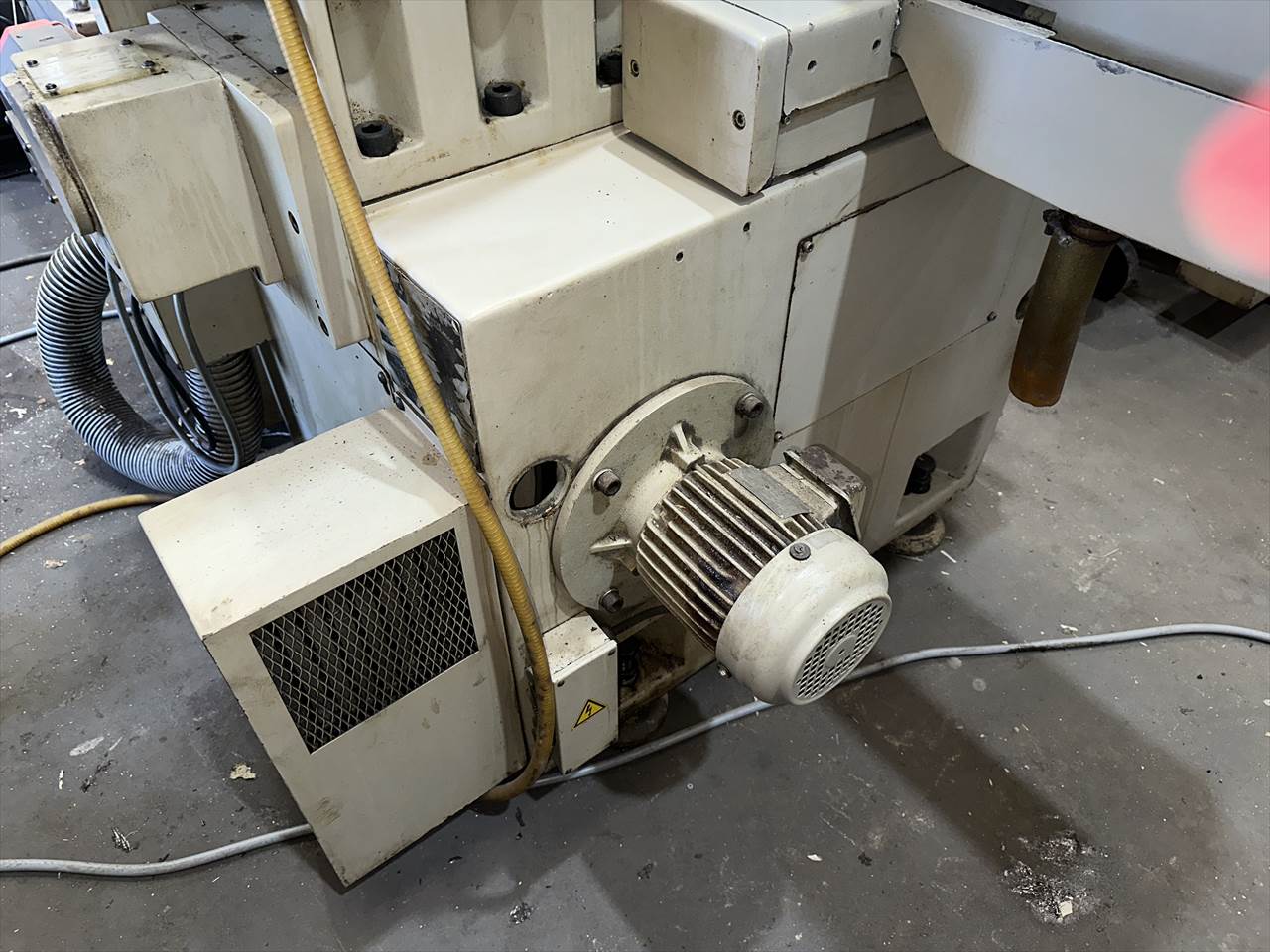 岡本工作機械製作所 NC平面研削盤 PSG-52DXNC