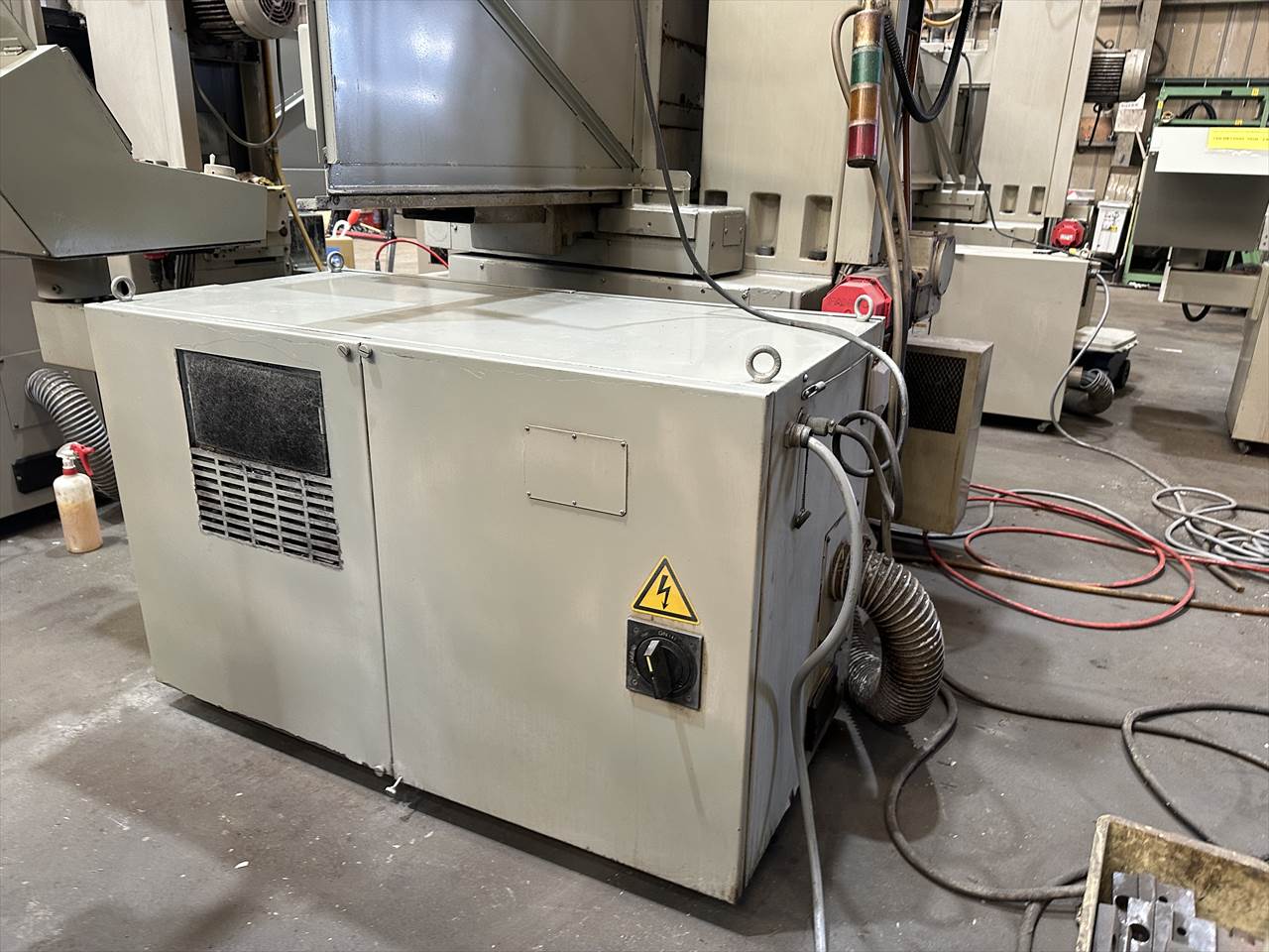 岡本工作機械製作所 NC平面研削盤 PSG-52DXNC