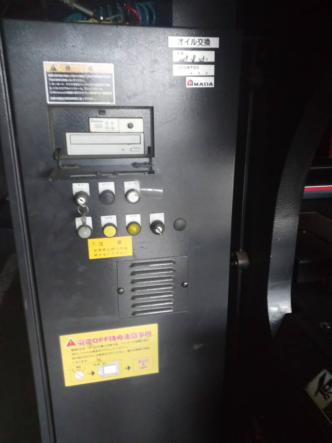 アマダ プレスブレーキ FBD8025NT