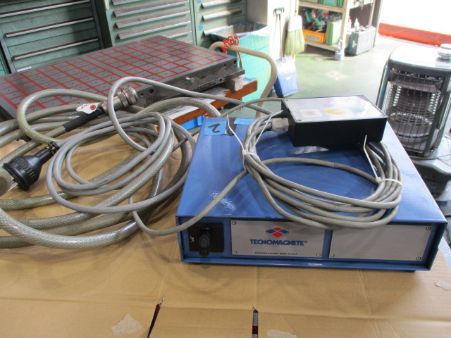  永電磁チャック（フライス用） 800X520