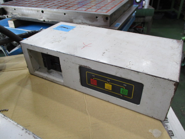  永電磁チャック（フライス用） 800X520