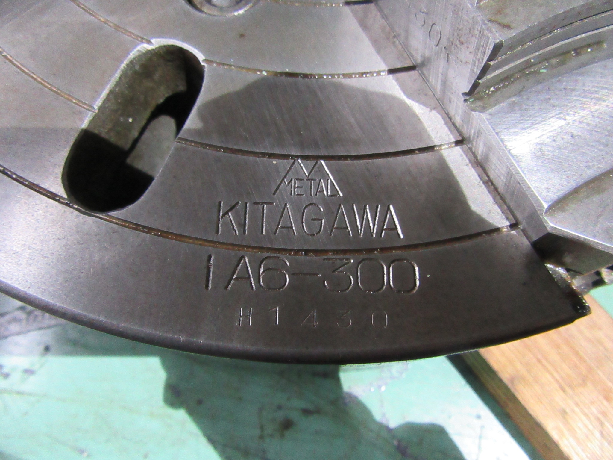 北川/KITAGAWA インディペンデントチャック IAシリーズ (ショートテーパ用) 外径φ300