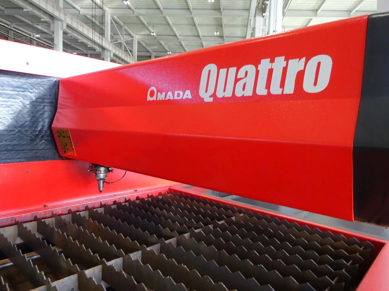 アマダ レーザー加工機 QUATTRO
