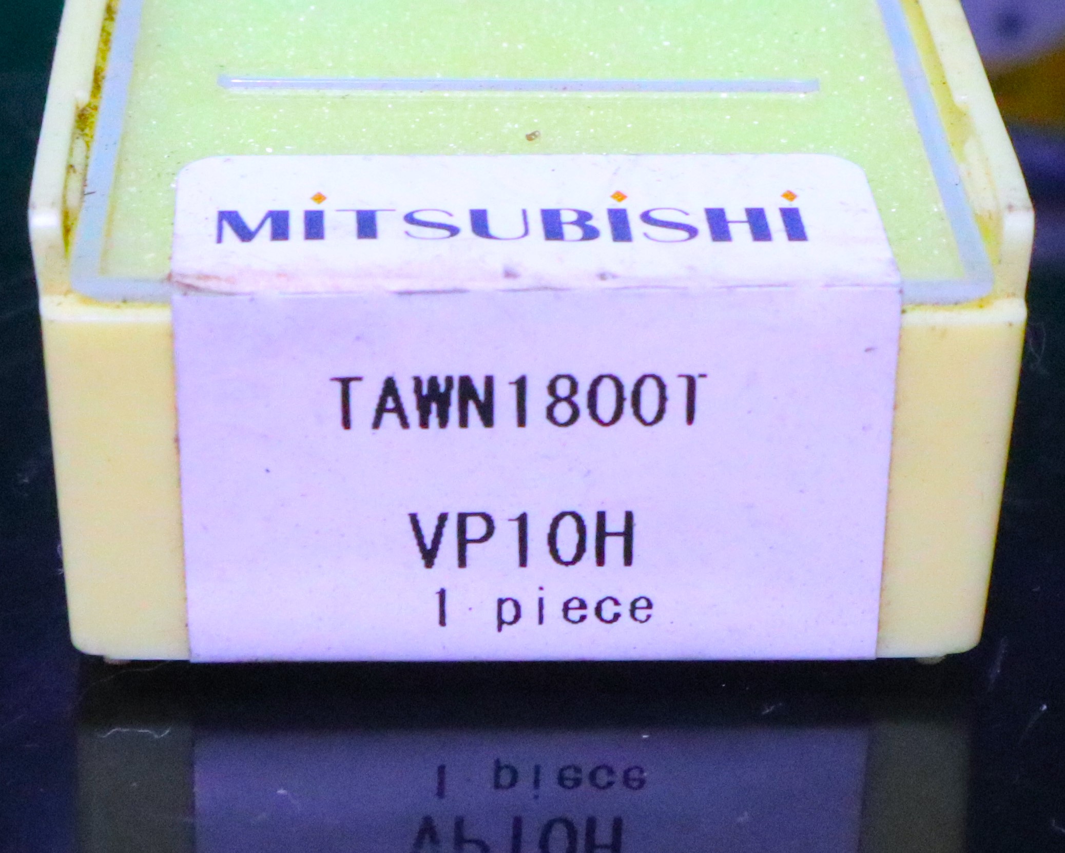 MITSUBISHI チップ TAWN1800T VP10H 未使用