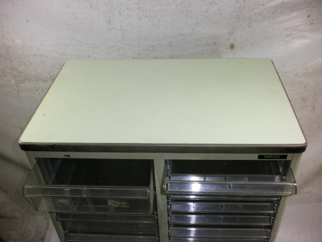 NEOX A4 2列レターケース 天板・キャスター付き 545x340xH695mm