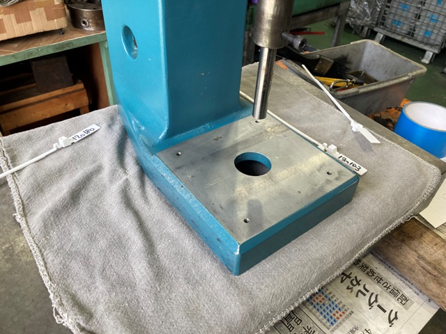 横浜工業 ハンドプレス YKP-300