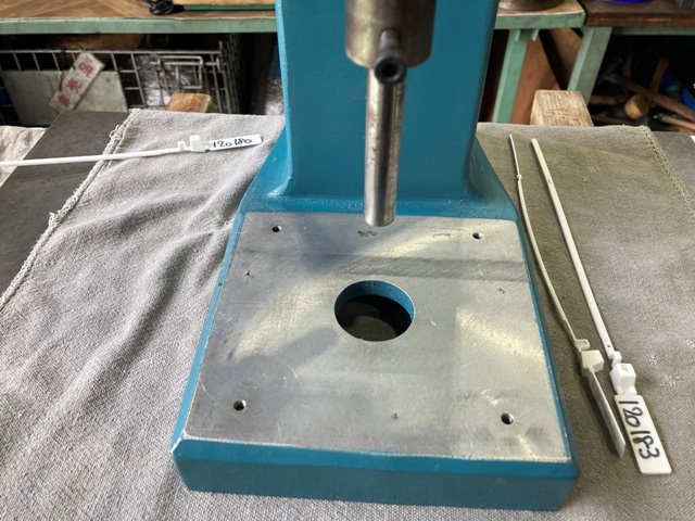 横浜工業 ハンドプレス YKP-300