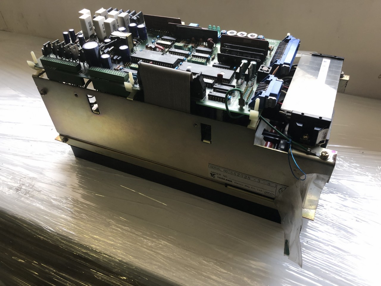 安川電機 YASKAWA ELECTRIC サーボパック SERVOPACK CACR-SR10SB1AF