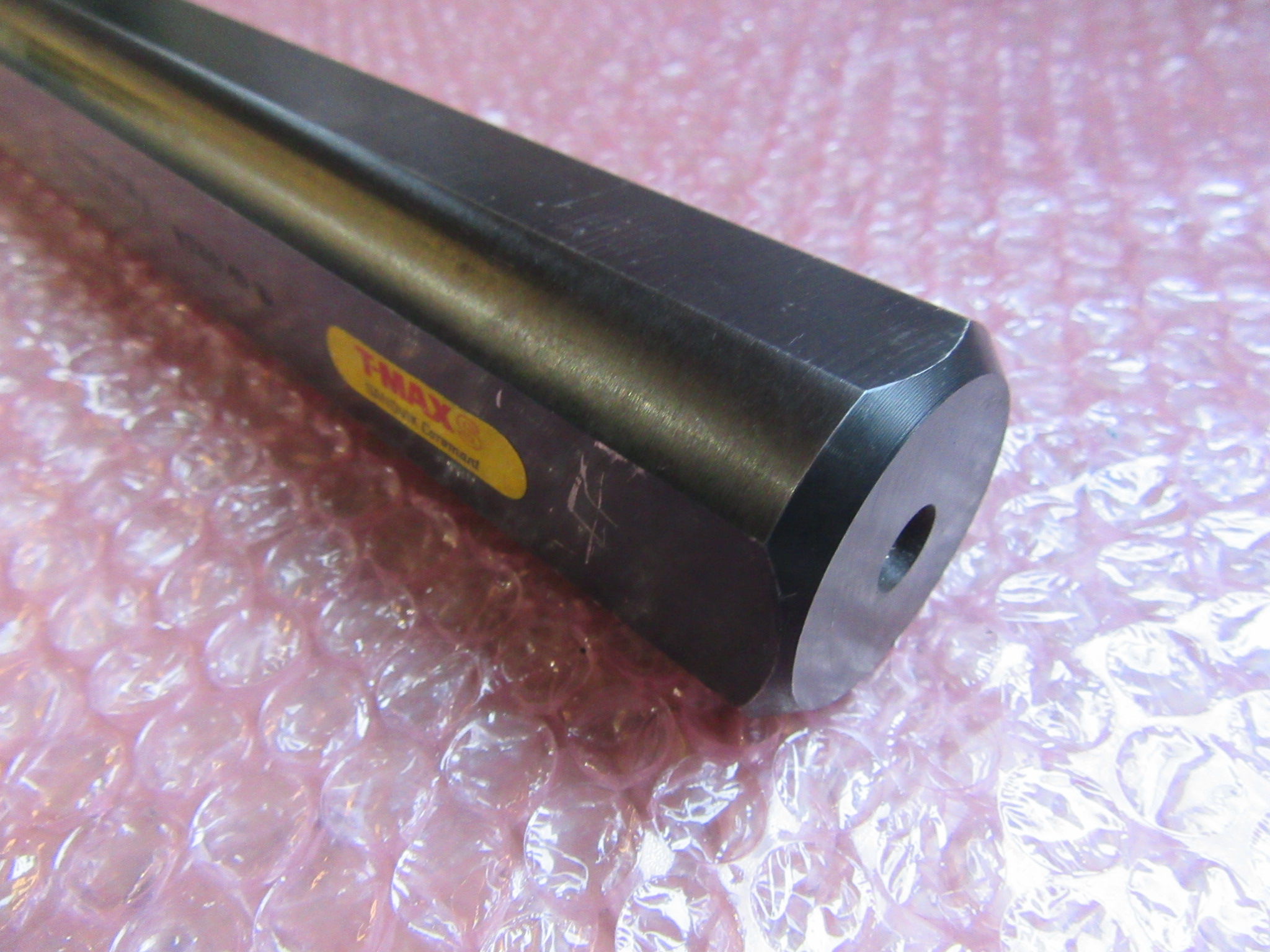 サンドビック/Sandvik 浅溝加工用シャンクツールホルダ R136.9-40-16