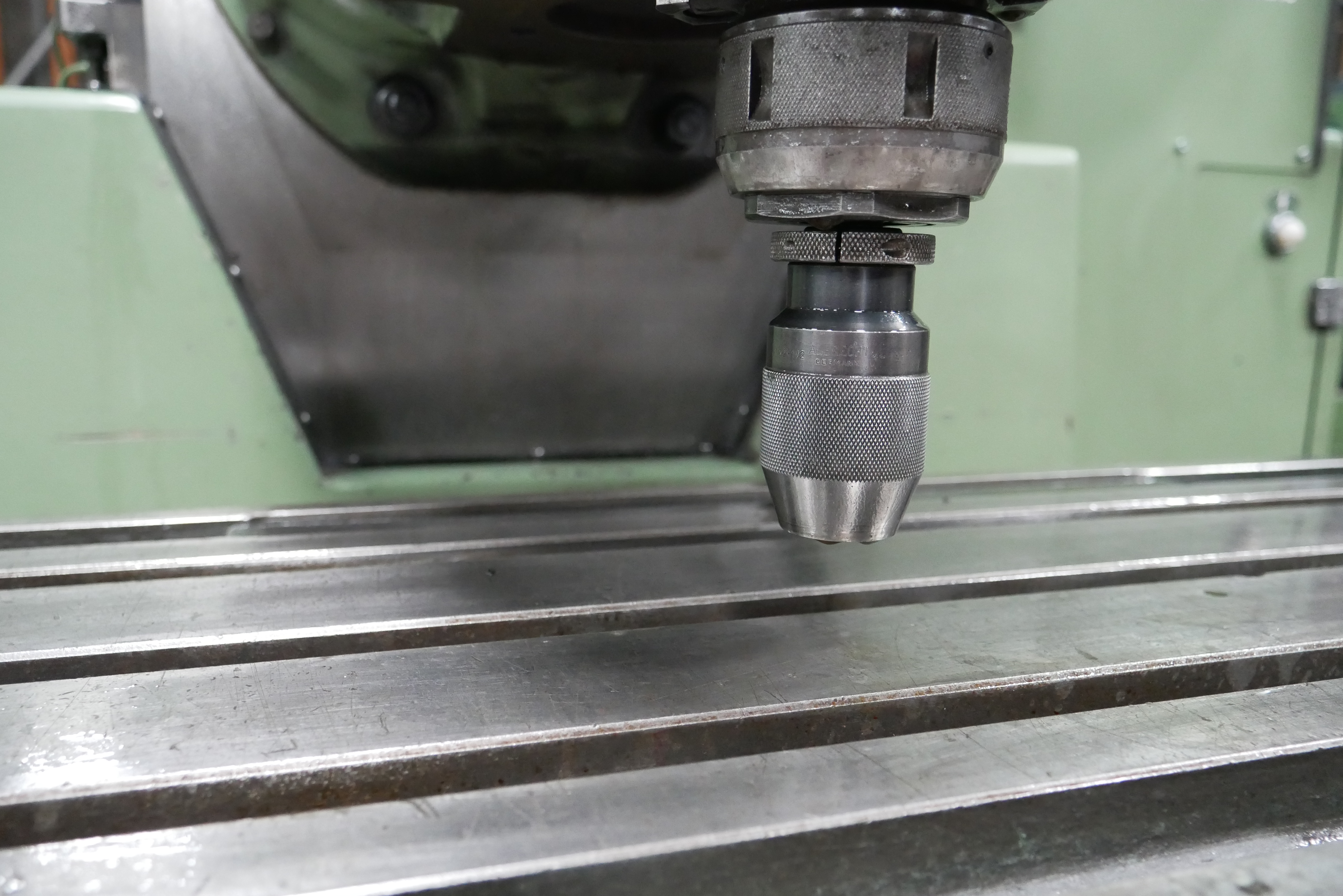 新潟鐵工所 万能フライス 3UMD type