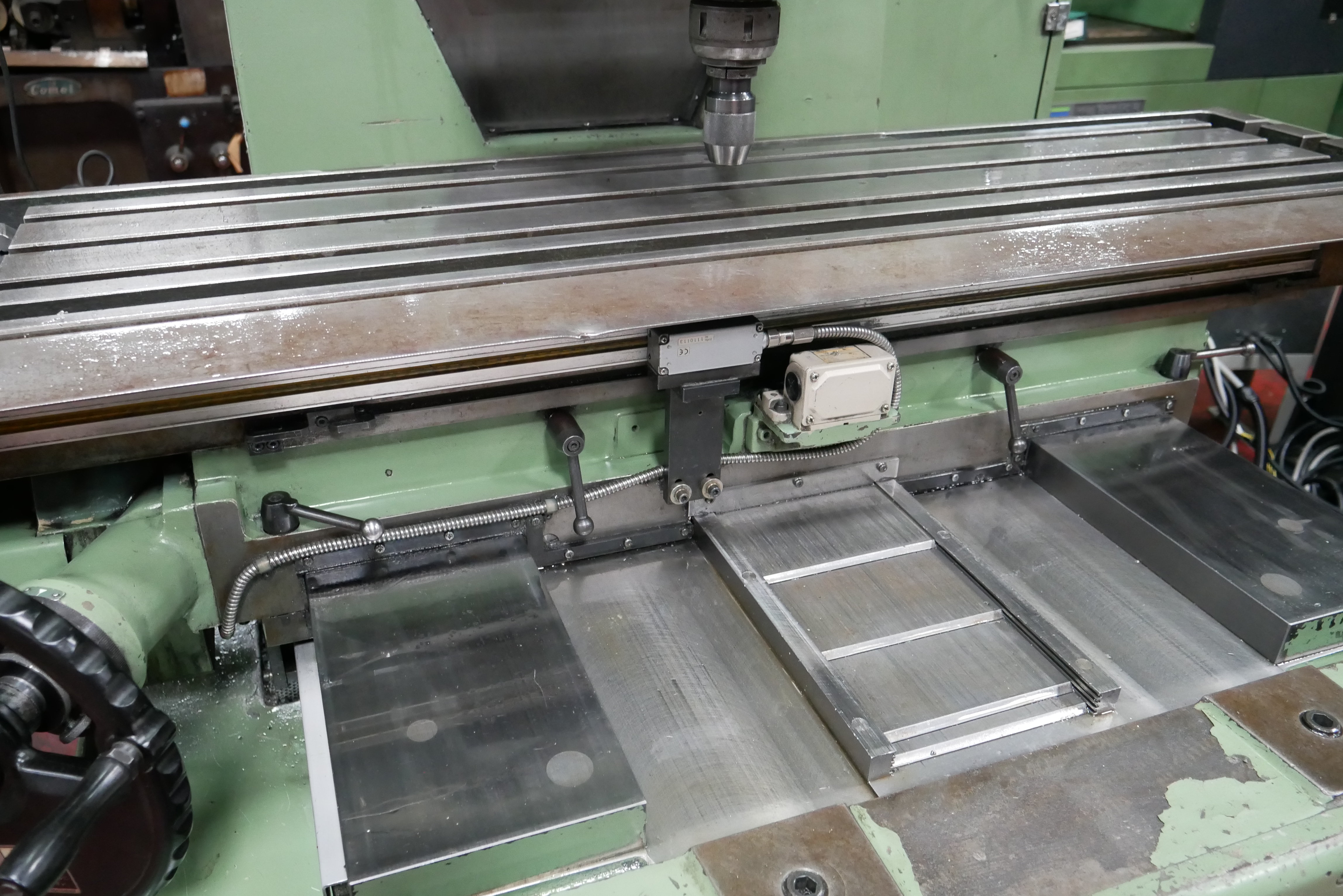 新潟鐵工所 万能フライス 3UMD type