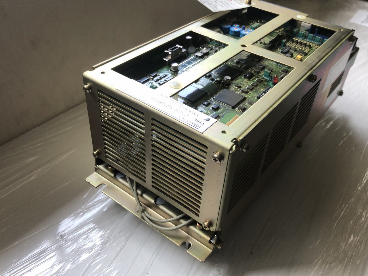 安川電機 YASKAWA ELECTRIC サーボパック SERVOPACK CACR-SR10SF1BFB