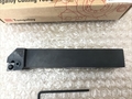 タンガロイ バイトホルダー 新品 PCLNR2020K09