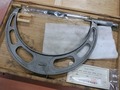 ミツトヨ 外側マイクロメーター 225-250mm