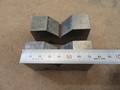 不明 A型ヤゲン台（Vブロック）2個 75x25x38mm