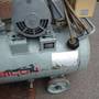 日立産機 0.75kwコンプレッサー 0.75P-9.5T