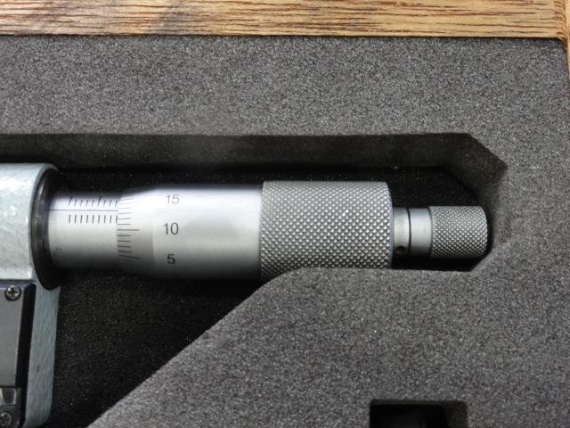 MITUTOYO｜ミツトヨ 替アンビル式デジタル外側マイクロメーター OMC-150DM
