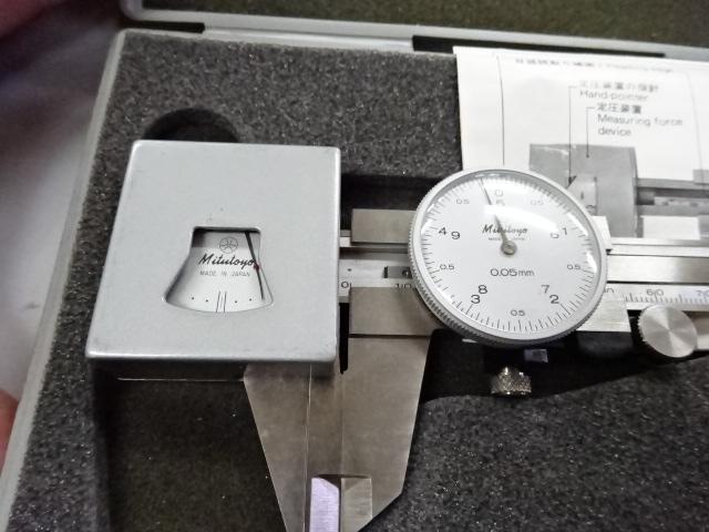 MITUTOYO｜ミツトヨ 定圧ダイヤルノギス 200mm