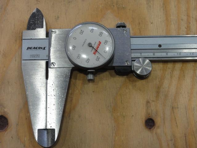 PEACOCK｜尾崎製作所 ダイヤルノギス VM-200