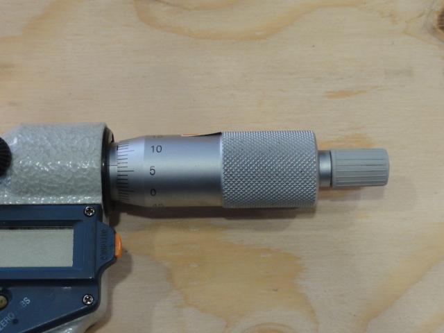 MITUTOYO｜ミツトヨ デジタル外側マイクロメーター MDC-125M