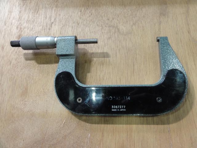 MITUTOYO｜ミツトヨ カウント外側マイクロメーター M810-100